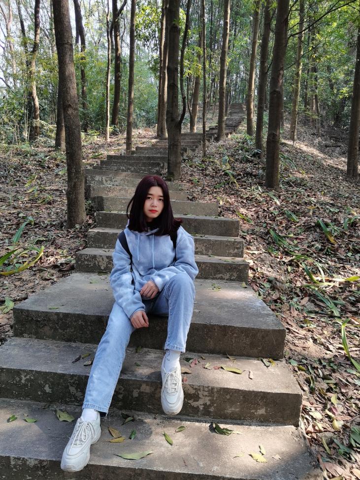 最美逆行岭南人之八 ：护理与健康学院2020届毕业生梁银笑