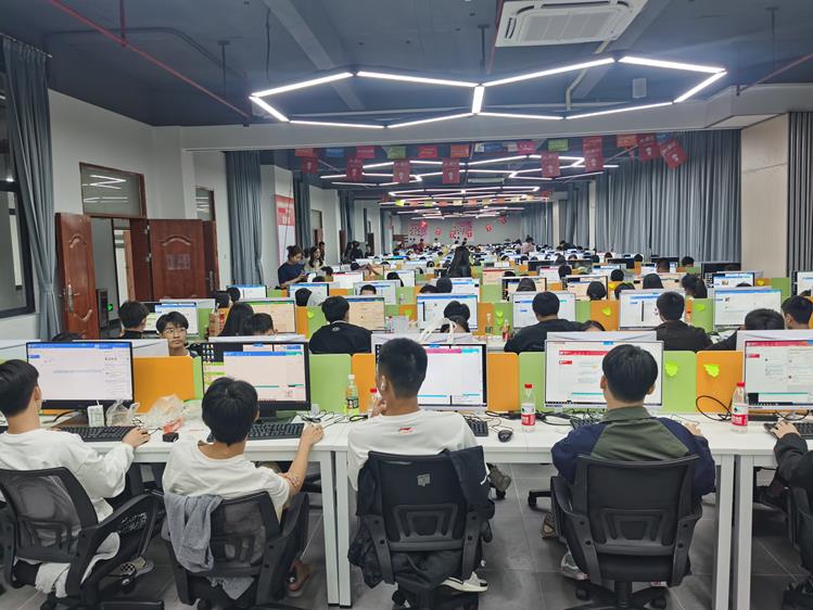 深化校企产教融合，助力推动教学改革 —— 电商学院职业技能实训正式开班