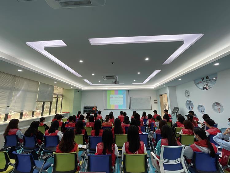 护航花季青春，共建无毒校园