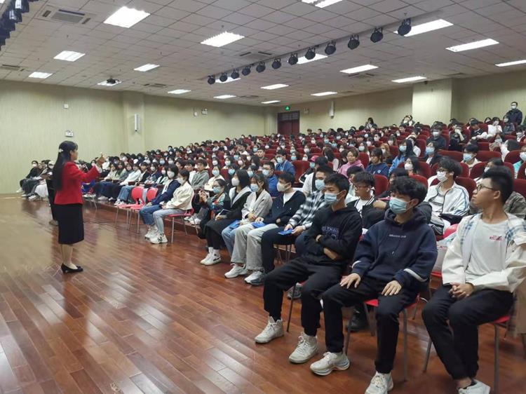 传承红色文化，传播红色精神 —— 图书馆开展红色演讲技巧专题讲座