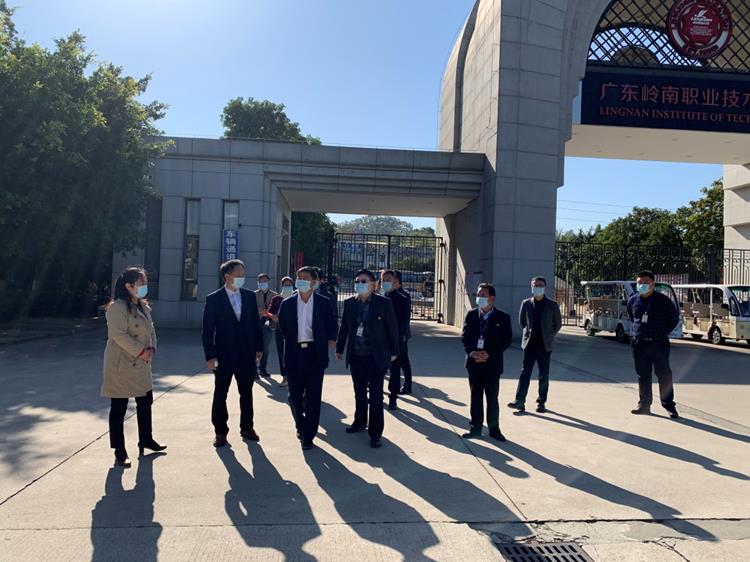 广东省教育厅疫情防控工作专项督查组来校检查指导疫情防控工作