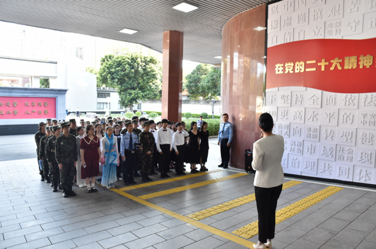 我校参加清远市公安局“共建共治共享平安校园 助力清远高质量发展”共建活动