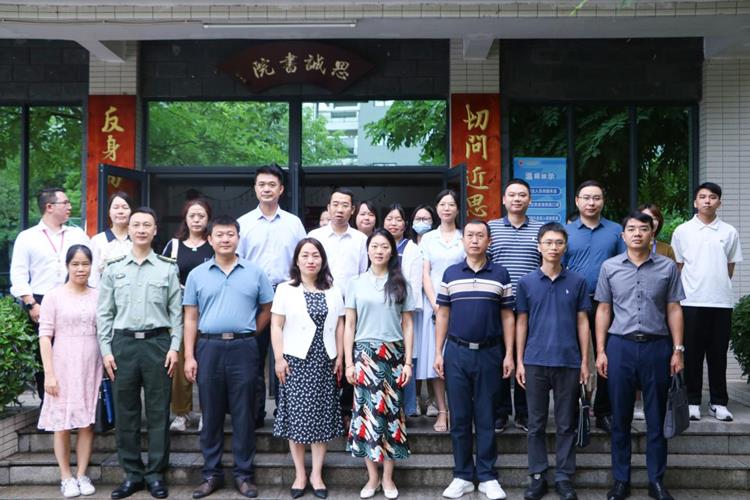广东省退役军人事务厅就业创业处处长、一级调研员黄瑞轸一行到我校指导工作