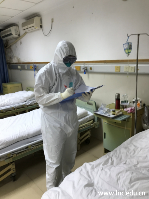 甘泳丰工作照片2