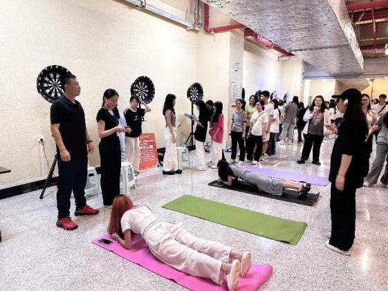 82b60b94e4e185d9f6d56a19727f525