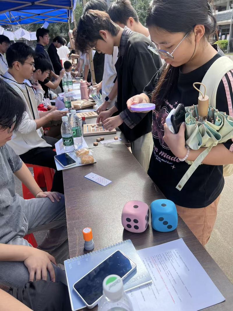 图6 学生积极参与游戏3