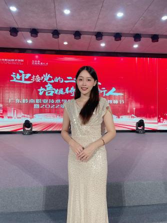 C:/Users/77576/Desktop/2024-2025(一）/4.宣传/教师简介/教师简介宣传栏【2024年版终版】/教师简介宣传栏【2024年版】/照片/12.程晓明.jpg12.程晓明