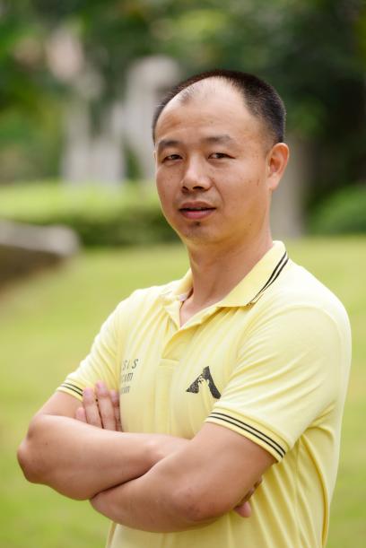 C:/Users/77576/Desktop/2024-2025(一）/4.宣传/教师简介/教师简介宣传栏【2024年版终版】/教师简介宣传栏【2024年版】/照片/36.陈壮寿.jpg36.陈壮寿