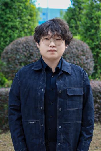 C:/Users/77576/Desktop/2024-2025(一）/4.宣传/教师简介/教师简介宣传栏【2024年版终版】/教师简介宣传栏【2024年版】/照片/24.张世杰 .jpg24.张世杰 