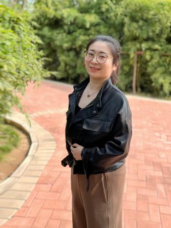 C:/Users/77576/Desktop/2024-2025(一）/4.宣传/教师简介/教师简介宣传栏【2024年版终版】/教师简介宣传栏【2024年版】/照片/14.丁婧.jpg14.丁婧