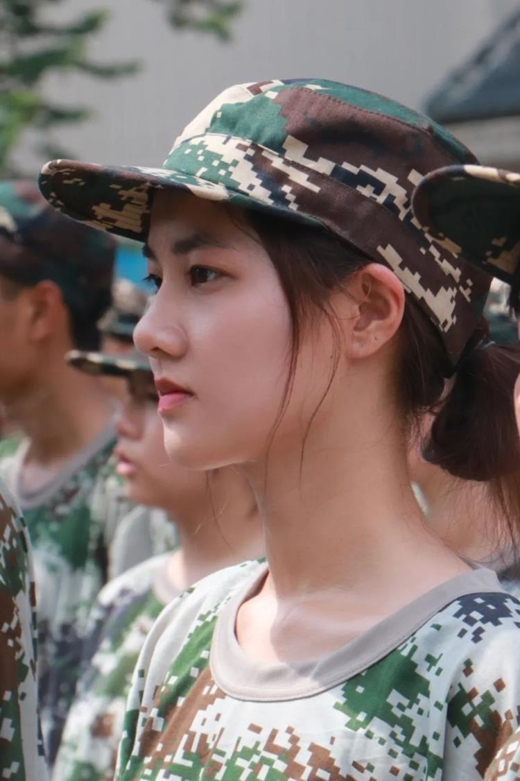 f60880b63c5b4ab08bd78a67eef14a4a.jpg f60880b63c5b4ab08bd78a67eef14a4a.jpg