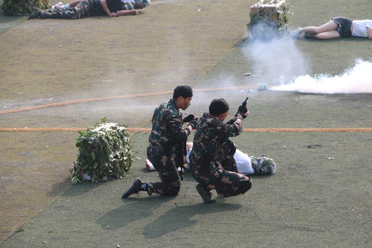 75ffa51a87764ee9aef8e8e41a419f33.jpg 75ffa51a87764ee9aef8e8e41a419f33.jpg