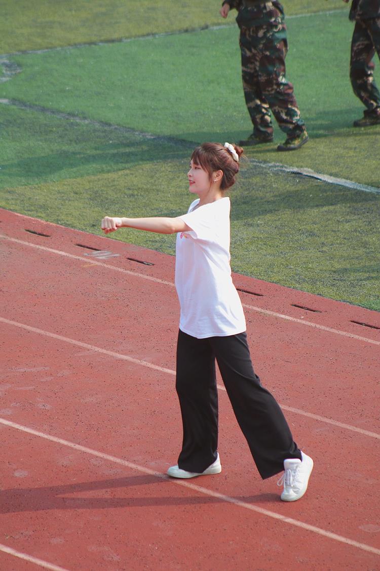 bca6318140364ba19577acc7495aefa1.jpg bca6318140364ba19577acc7495aefa1.jpg