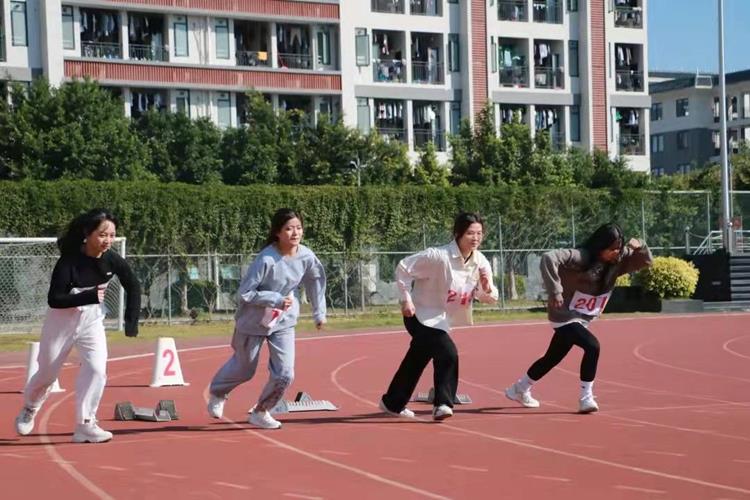 42d0bec7ec8244e288943371d1de3ecc.jpg 42d0bec7ec8244e288943371d1de3ecc.jpg