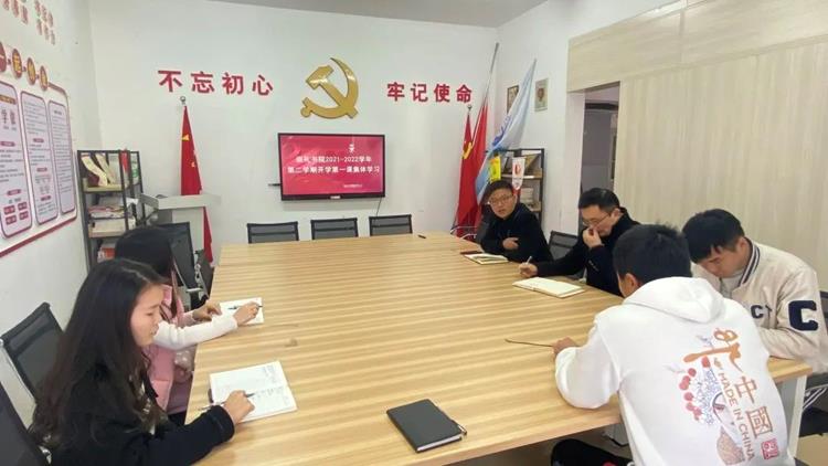 27c7a871b9ba49c6a437748b4a858e27.jpg 27c7a871b9ba49c6a437748b4a858e27.jpg