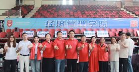 相逢金秋，遇见经管｜2026级新生报到现场