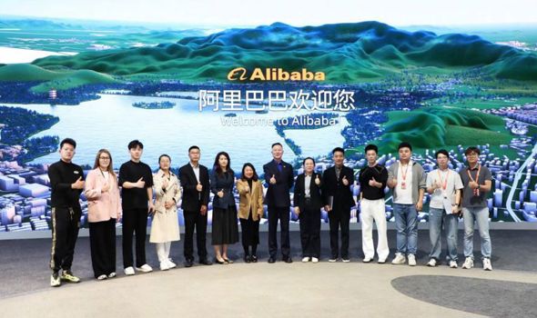 我校与阿里巴巴集团正式签署战略协议