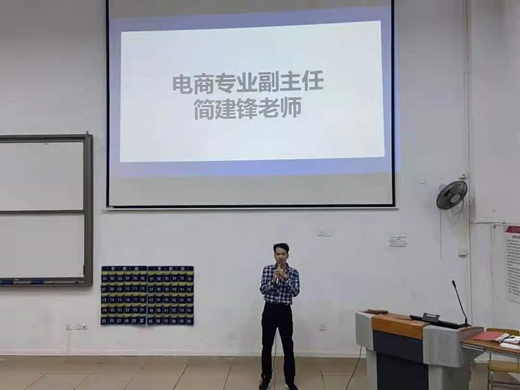 440d59cc3efb431382f26297075a32f9.jpg 440d59cc3efb431382f26297075a32f9.jpg