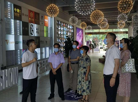 产教融合新时代 校企合作谱新篇 ——电商学院领导一行赴中视智媒直播电商产业基地交流