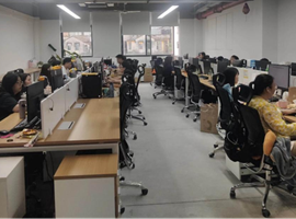 小熊日记|走访企业深化合作 看望学生情暖人心