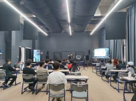 颠覆性教学改革 | 电子商务学院创新开展《直播电商运营》校企双师沉浸式课堂