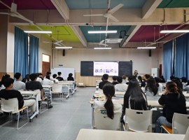 规划青春赛道 启航崭新征程 —— 电子商务专业开展新生入学职业生涯规划教育与校友对话