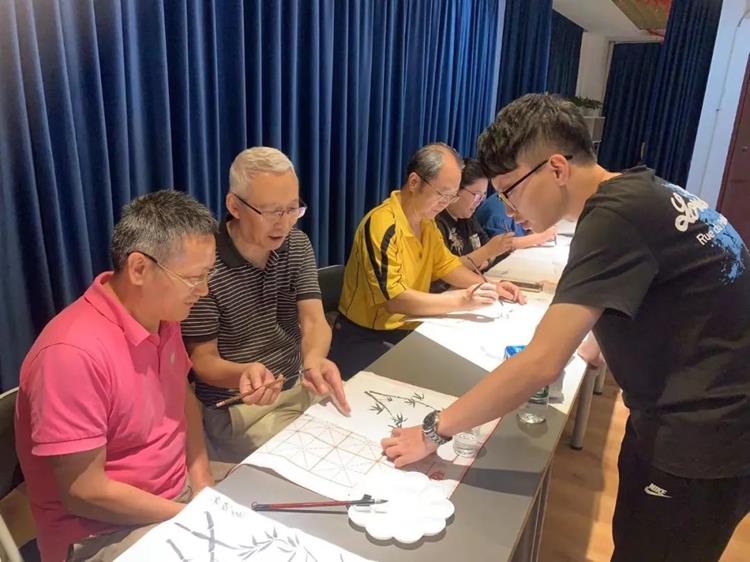 fe38865a8b5f4d028ad3a8dd2598c213.jpg fe38865a8b5f4d028ad3a8dd2598c213.jpg