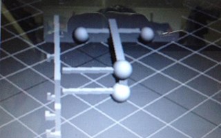 笔记本多功能床上支架 作者：林彦涛、冯俊荣