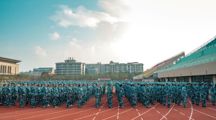 军训进行时 | 迷彩铸骨，风雪砺锋 ——以冬日之名，刻写青春最凛冽的荣光