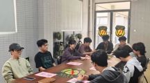 倾听群众声音，汇聚前行力量