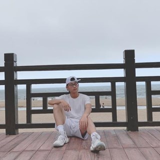 物流专业优秀干部 — 许浩立