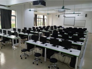 信息化教学实训室