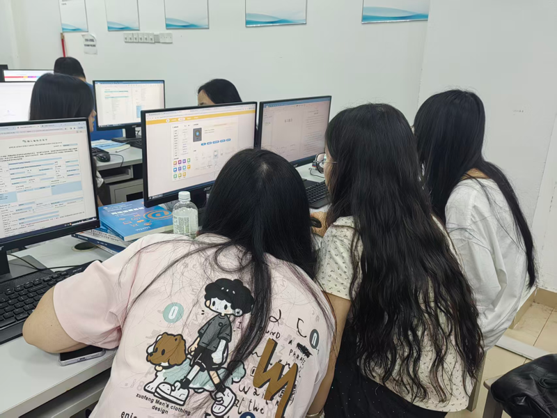 沉浸式实战的数智课堂