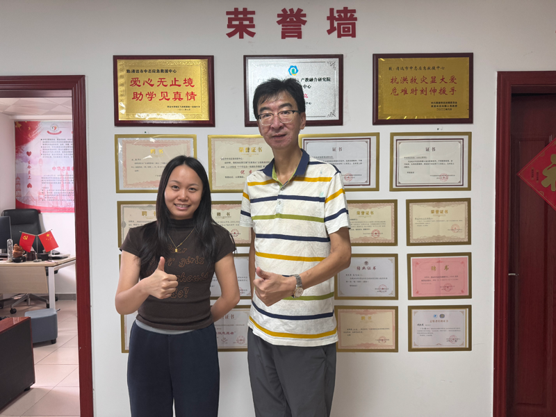 图：清远海云科技总经理邱莹（左）&王寿轩老师（右）