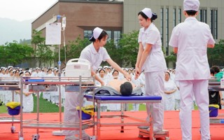 学护理・选岭南 | 不止护士，更是健康守护专家