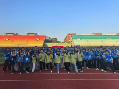 军训进行时 | 新生军训工作服务者与新生成长交响曲