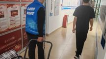 党建带团建｜我为同学做实事：推车服务暖心护航书院搬迁