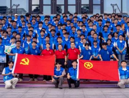 党建“红”引领智造“蓝”！看学院如何用“一核四翼”铸就育人新范式