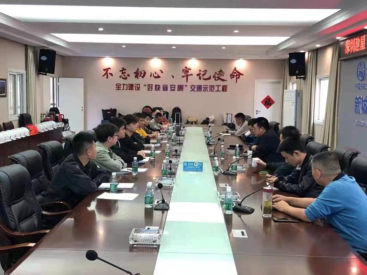 826eb6173afa4abfb8d54a3ce6b8c980.jpg 826eb6173afa4abfb8d54a3ce6b8c980.jpg