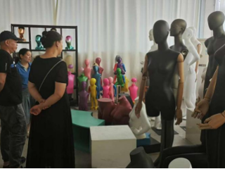 探索校企合作新篇章，共绘网络直播与运营新蓝图