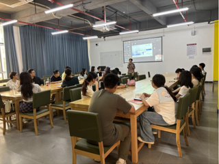 岭南职院服装设计教研室举办专利孵化专题研讨会——探索课程成果转化新路径