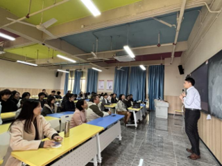 POP设界亲授干货！带领服装学子解码AI时代新逻辑