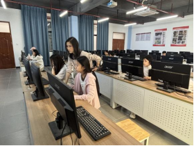 服装设计专业学生2025年度“1+X”产品创意设计职业技能等级证书考试通过率百分百！