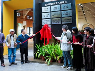  “党媒+高校“协同赋能，青春共振-广东岭南职业技术学院与清远日报社签署校企合作协议