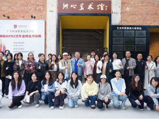 洲心粮仓赋雅韵，我校服装设计师生作品展华彩绽放