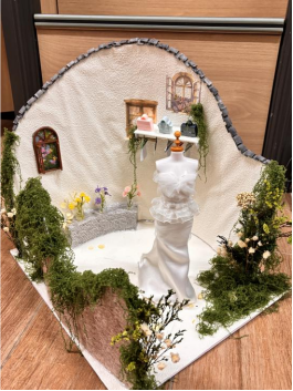 绘展创意 筑造橱窗｜《服装陈列设计》课程中期成果焕新呈现