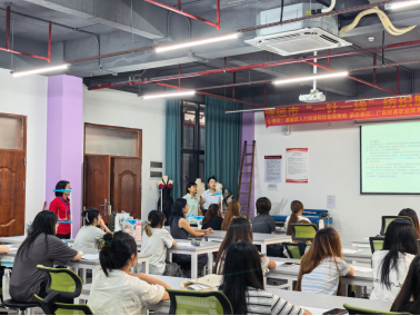 新学期 新气象——学院开展2026-2027第一学年新学期开学首日巡课工作