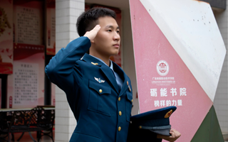 榜样力量 | “领袖之星”获得者张佳宁：冰冻三尺，非一日之寒，成大事者不拘小节