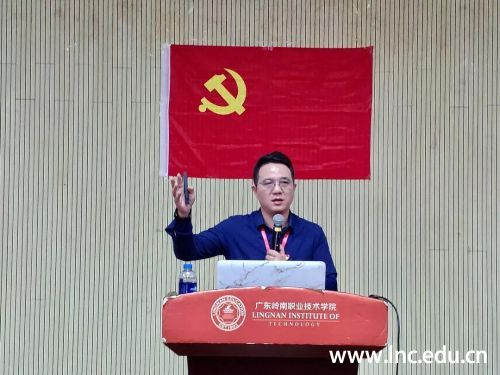 图一:刘天贵支部书记讲党课