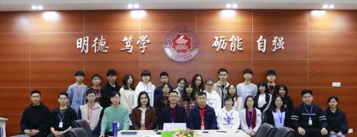 （座谈会合照）